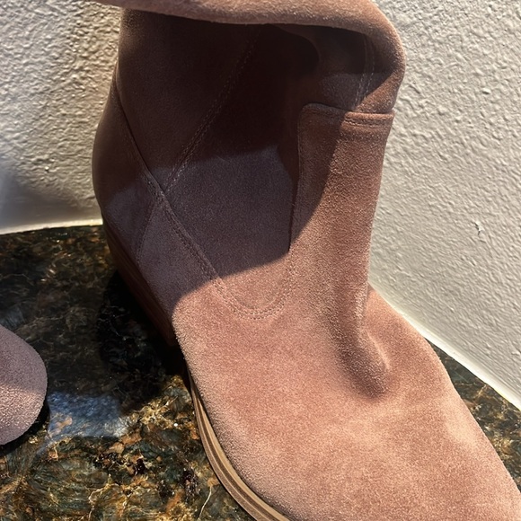 Marc Fisher Tan Suede Western Boots size 8.5m - Picture 5 of 7